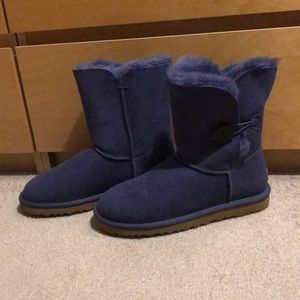 New Women’s UGG Bailey Button Boots Size 8